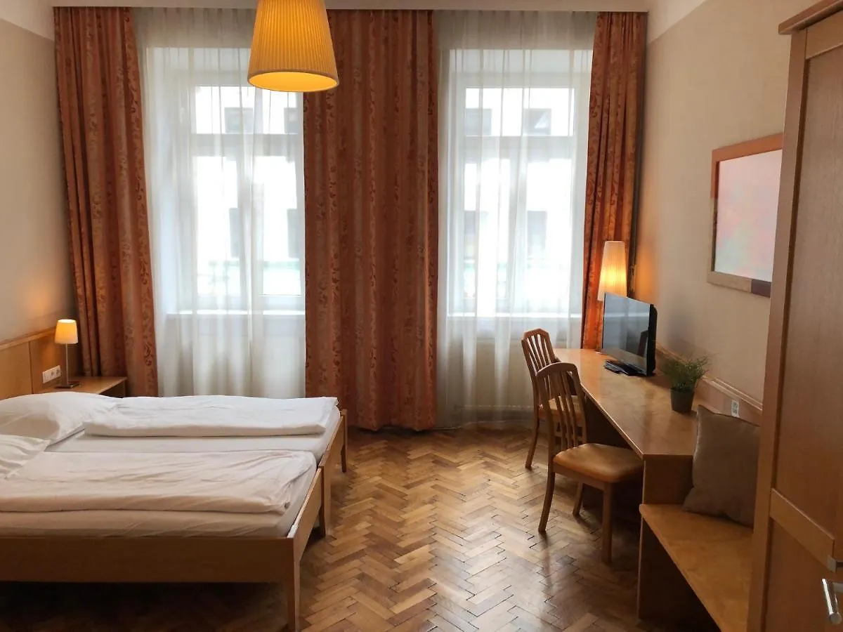 Gasthof Schwabl Wirt Vienna Hotel